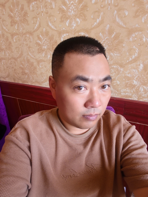 擦亮眼睛向前看的第二张照片--西宁相亲服务中心